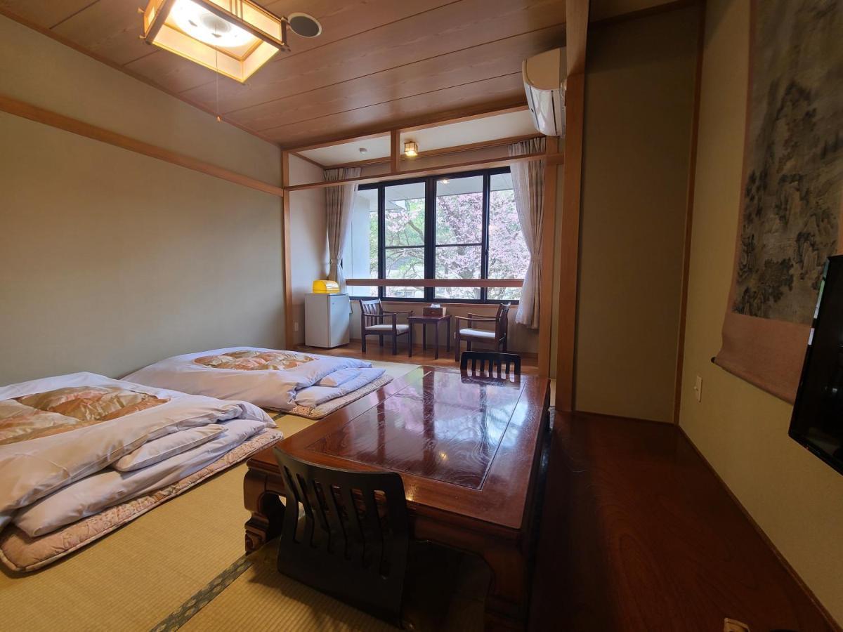 旅館 赤沢温泉旅館 3*